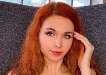 This Girl From Twitch Earns $1 Million Per Month From OnlyFans
